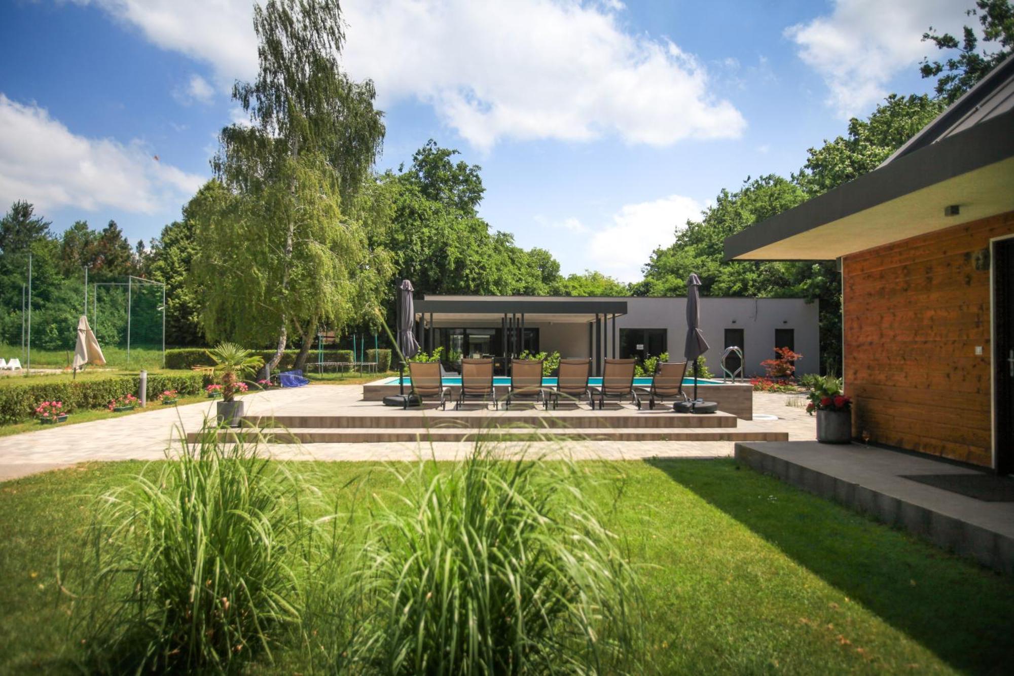 Mohácsi Wellness Vendégház és Lovasklub Exterior foto